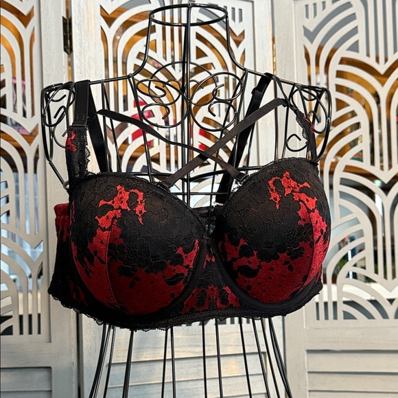 TORRID Black and Red Lace Women's Bra 40D - Picture 1 of 8